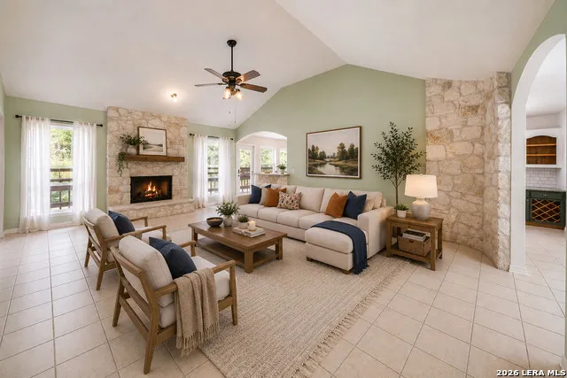 217 Hunters Dawn La Vernia, TX 78121