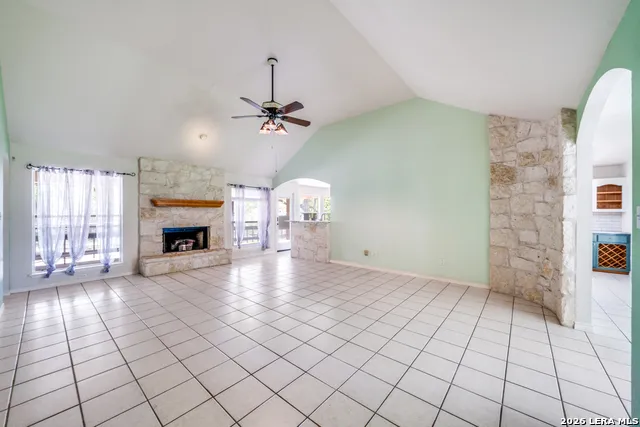 217 Hunters Dawn La Vernia, TX 78121