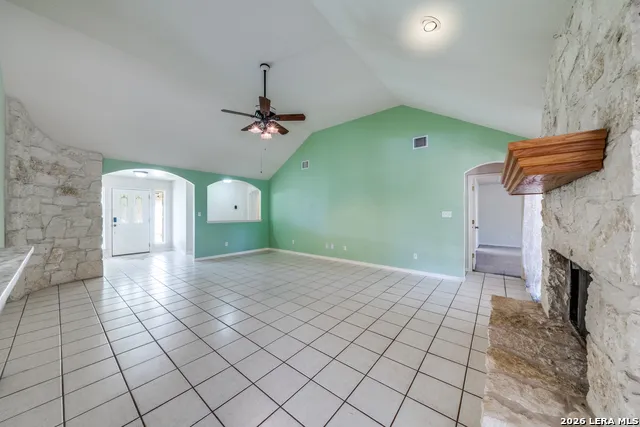 217 Hunters Dawn La Vernia, TX 78121