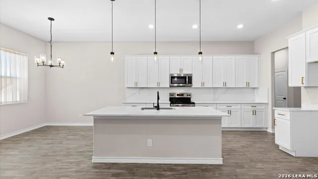 8511 Ventura Selma, TX 78154