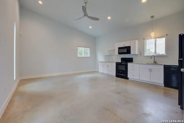 569 Ledgeview Canyon Lake, TX 78133
