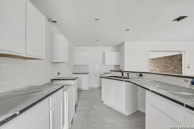 619 Oban San Antonio, TX 78216