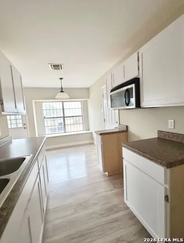 8947 Seacliff St. San Antonio, TX 78242