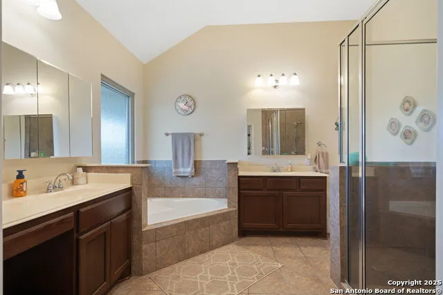 6963 Hallie Heights Schertz, TX 78154