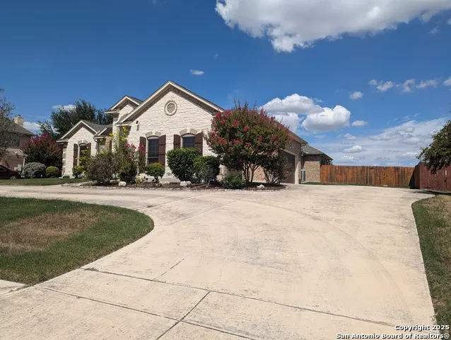 6963 Hallie Heights Schertz, TX 78154