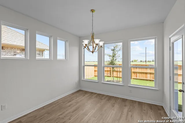 179 Annette Dr Castroville, TX 78009