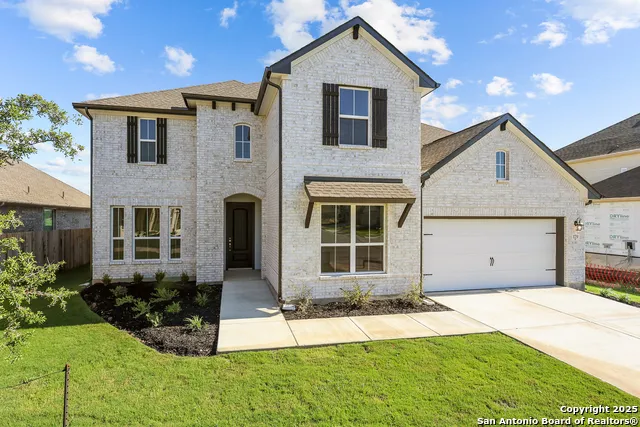 179 Annette Dr Castroville, TX 78009