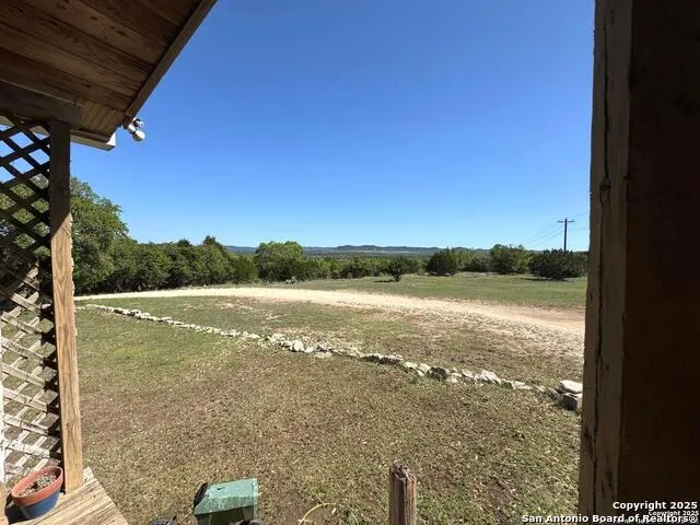 2485 Bump Gate Pipe Creek, TX 78063