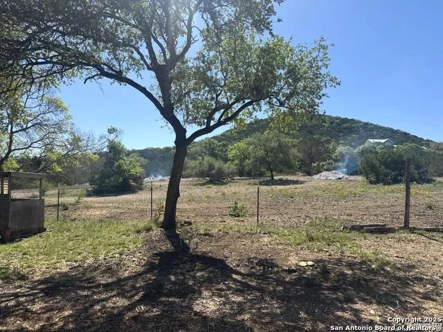 2485 Bump Gate Pipe Creek, TX 78063