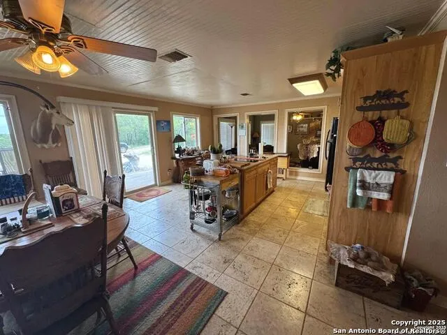 2485 Bump Gate Pipe Creek, TX 78063
