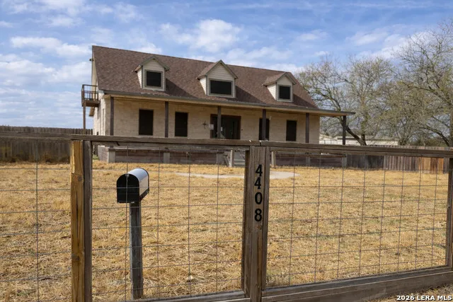 4108 E Nimrod Cir Robstown, TX 78380