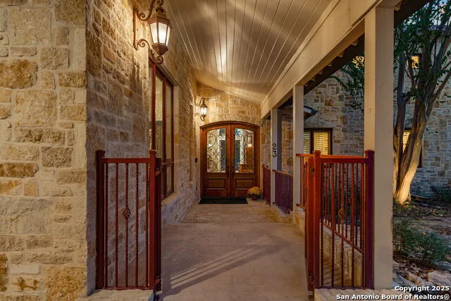 23 Nopalito San Antonio, TX 78261