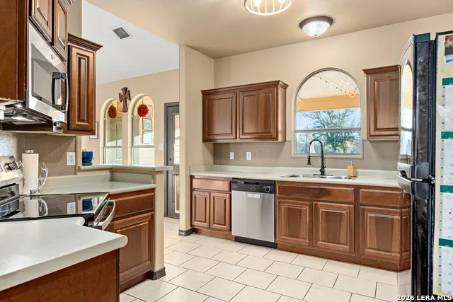 803 RIVER RANCH DR Bandera, TX 78003