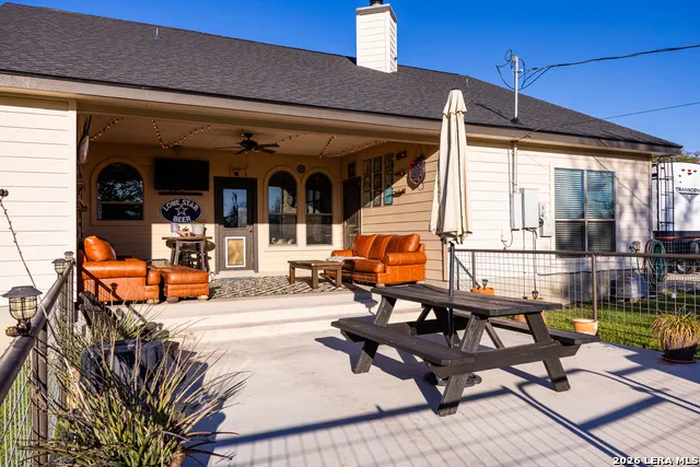 803 RIVER RANCH DR Bandera, TX 78003