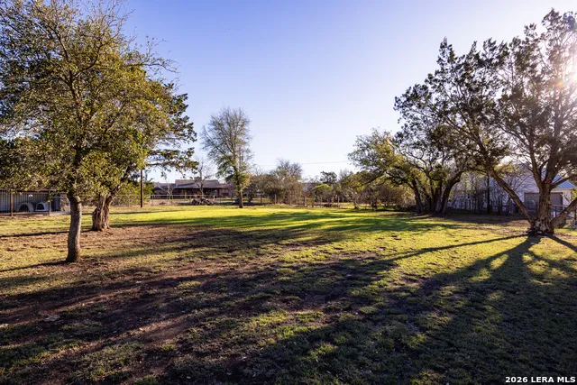 803 RIVER RANCH DR Bandera, TX 78003