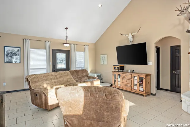 803 RIVER RANCH DR Bandera, TX 78003