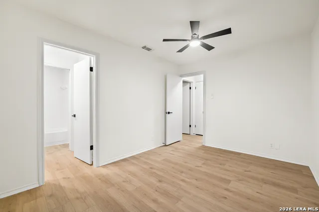 4367 Hilton Head St San Antonio, TX 78217