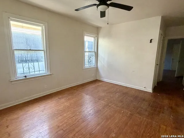 949 Aransas San Antonio, TX 78210