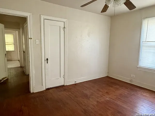 949 Aransas San Antonio, TX 78210