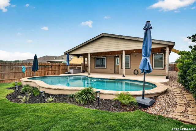 1921 Grey Wagtail New Braunfels, TX 78130