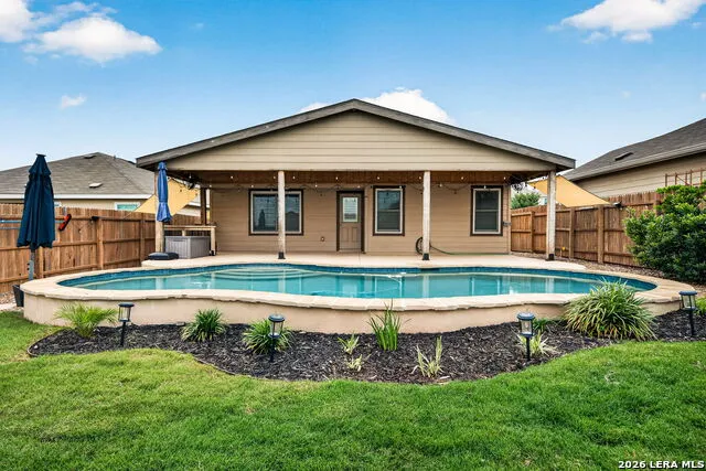 1921 Grey Wagtail New Braunfels, TX 78130