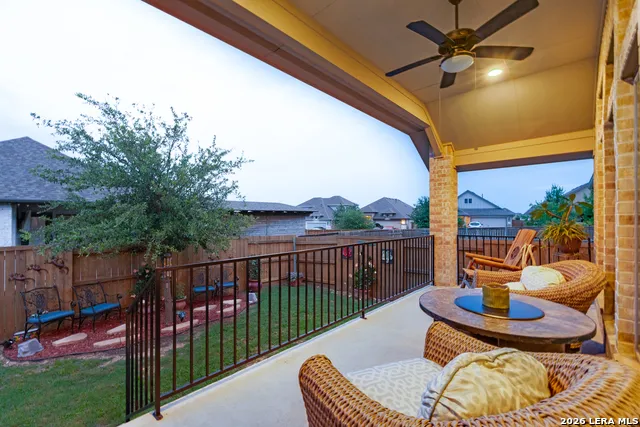 369 Eagle Ford Dr Kyle, TX 78640
