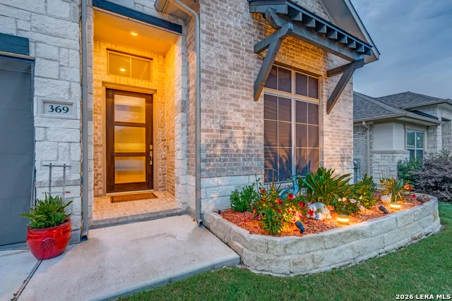369 Eagle Ford Dr Kyle, TX 78640