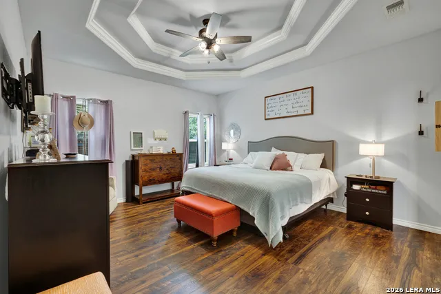 1159 CHERRY HL New Braunfels, TX 78130