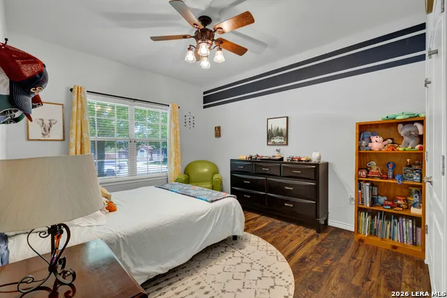 1159 CHERRY HL New Braunfels, TX 78130