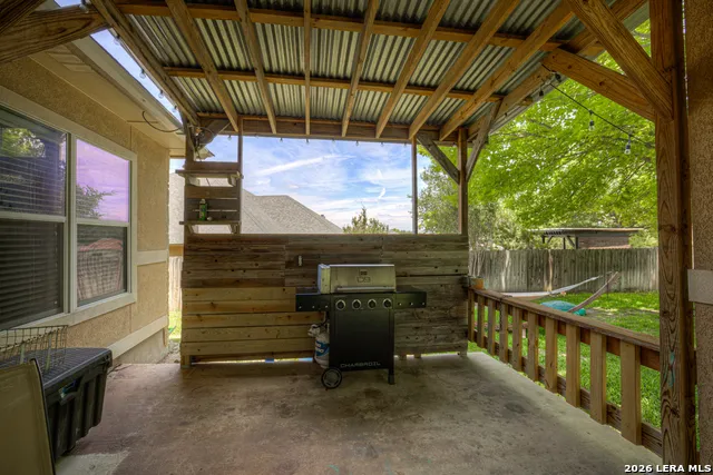 1159 CHERRY HL New Braunfels, TX 78130