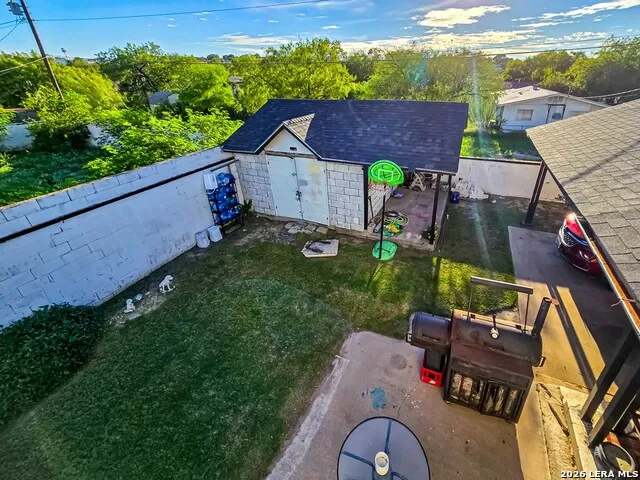 2199 HILLCREST BLVD Eagle Pass, TX 78852