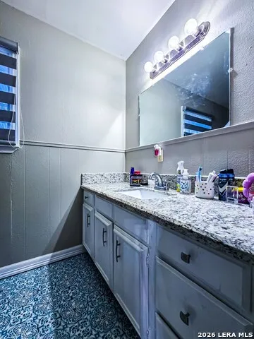 2199 HILLCREST BLVD Eagle Pass, TX 78852