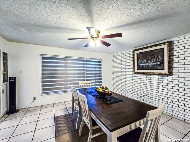 2199 HILLCREST BLVD Eagle Pass, TX 78852