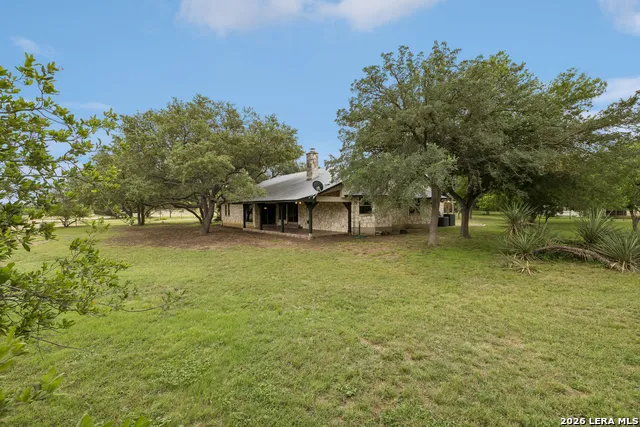 4125 County Road 251 Hondo, TX 78861