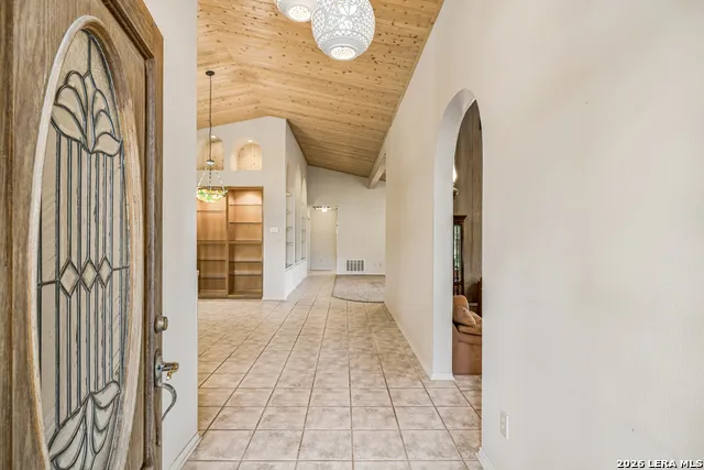4125 County Road 251 Hondo, TX 78861