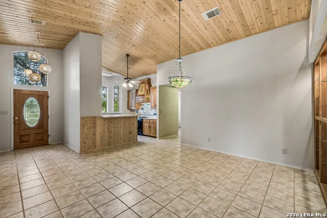 4125 County Road 251 Hondo, TX 78861