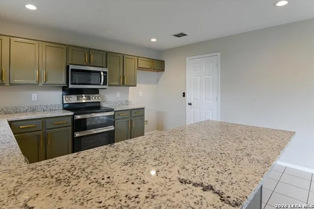 8911 Anderson Chase Converse, TX 78109