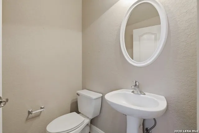 26147 Wood Chuck San Antonio, TX 78260