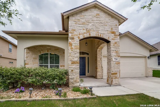 724 Smooth Wine Cibolo, TX 78108