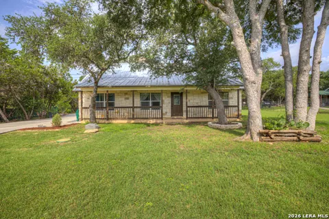1840 Rustic Oak Ln