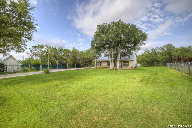 1840 Rustic Oak Ln Spring Branch, TX 78070