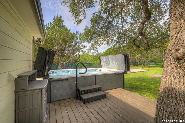 1840 Rustic Oak Ln Spring Branch, TX 78070