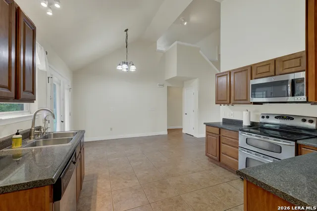 1840 Rustic Oak Ln Spring Branch, TX 78070