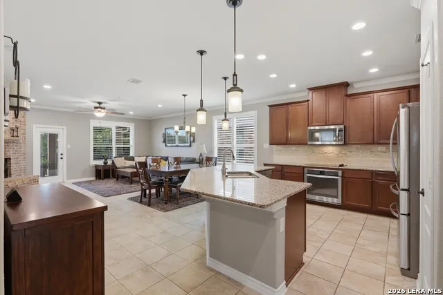 7914 Emmeline Dr Boerne, TX 78015