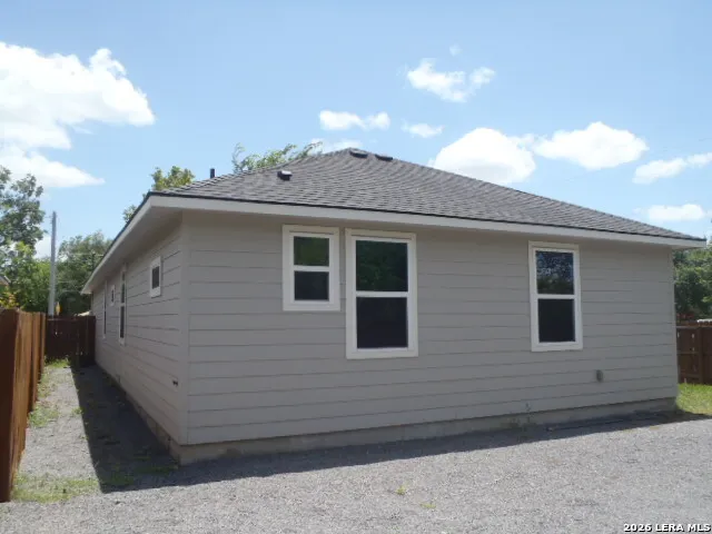 964 ALLENDE ST Seguin, TX 78155