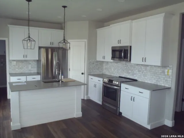 964 ALLENDE ST Seguin, TX 78155
