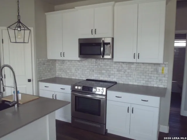 964 ALLENDE ST Seguin, TX 78155