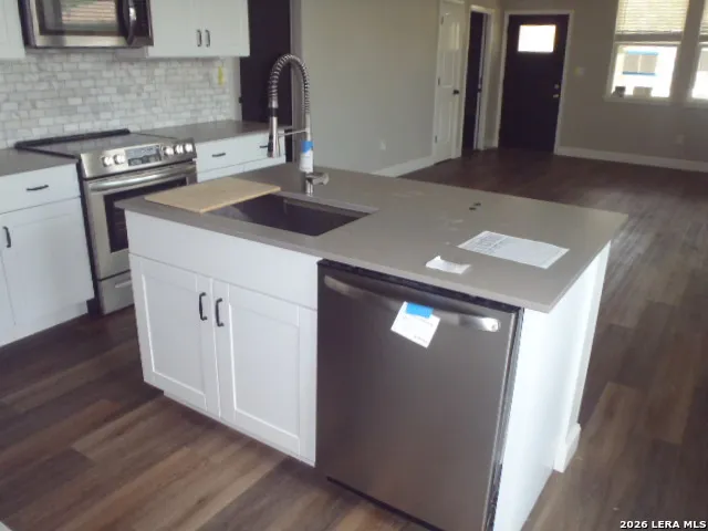 964 ALLENDE ST Seguin, TX 78155