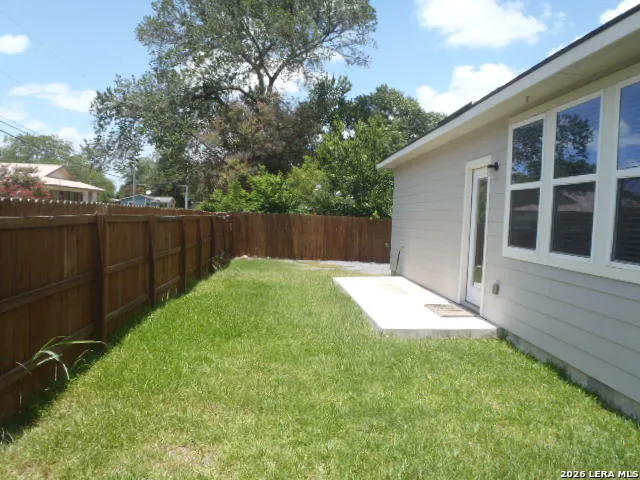964 ALLENDE ST Seguin, TX 78155