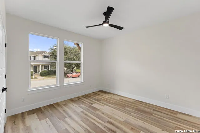 165 Whitewing Way Floresville, TX 78114